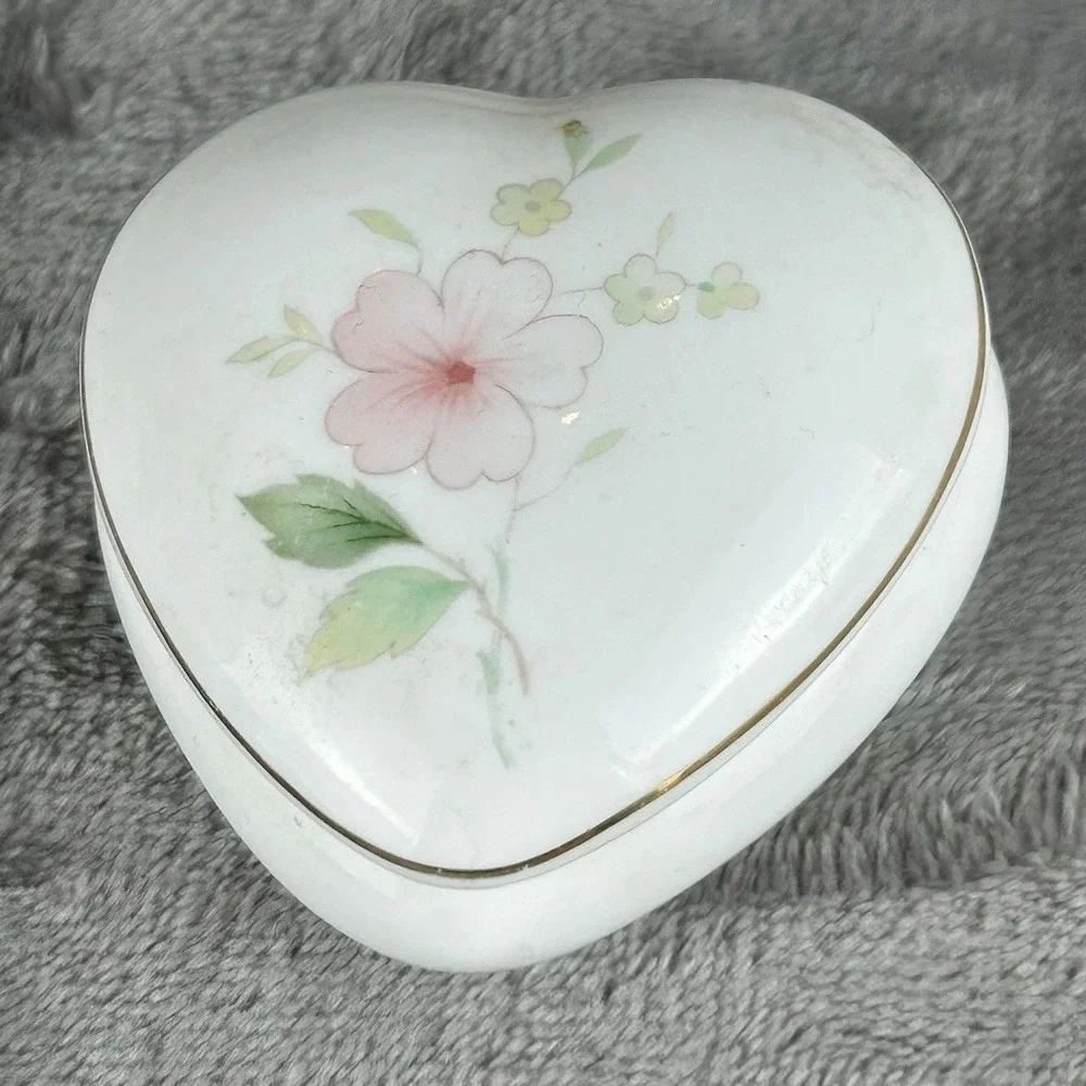 Hammersley Trinket Box Bone China England Rose Flower Heart Shaped Cottagecore